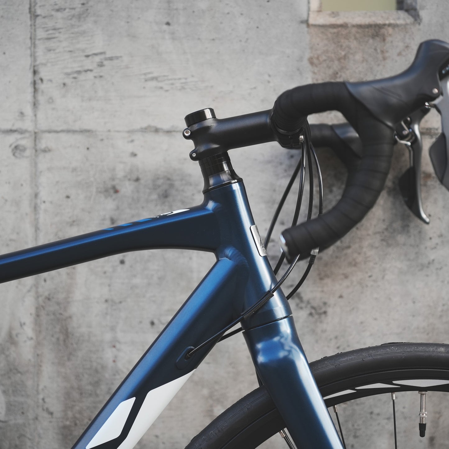 PRECISION R DISC エントリーロードバイク ディスクロード スルーアクスル SHIMANO CLARIS アルミロード 700×28C スポーツ自転車 初心者