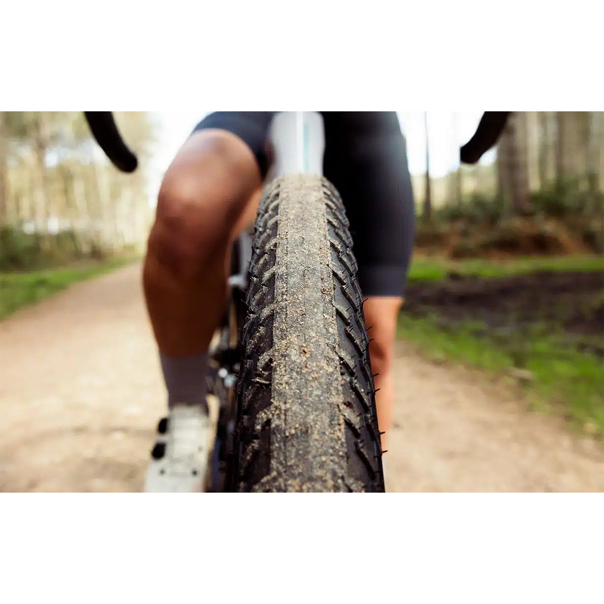 れみ Panaracer GRAVELKING ZX｜高速グラベルを制するレース志向タイヤ