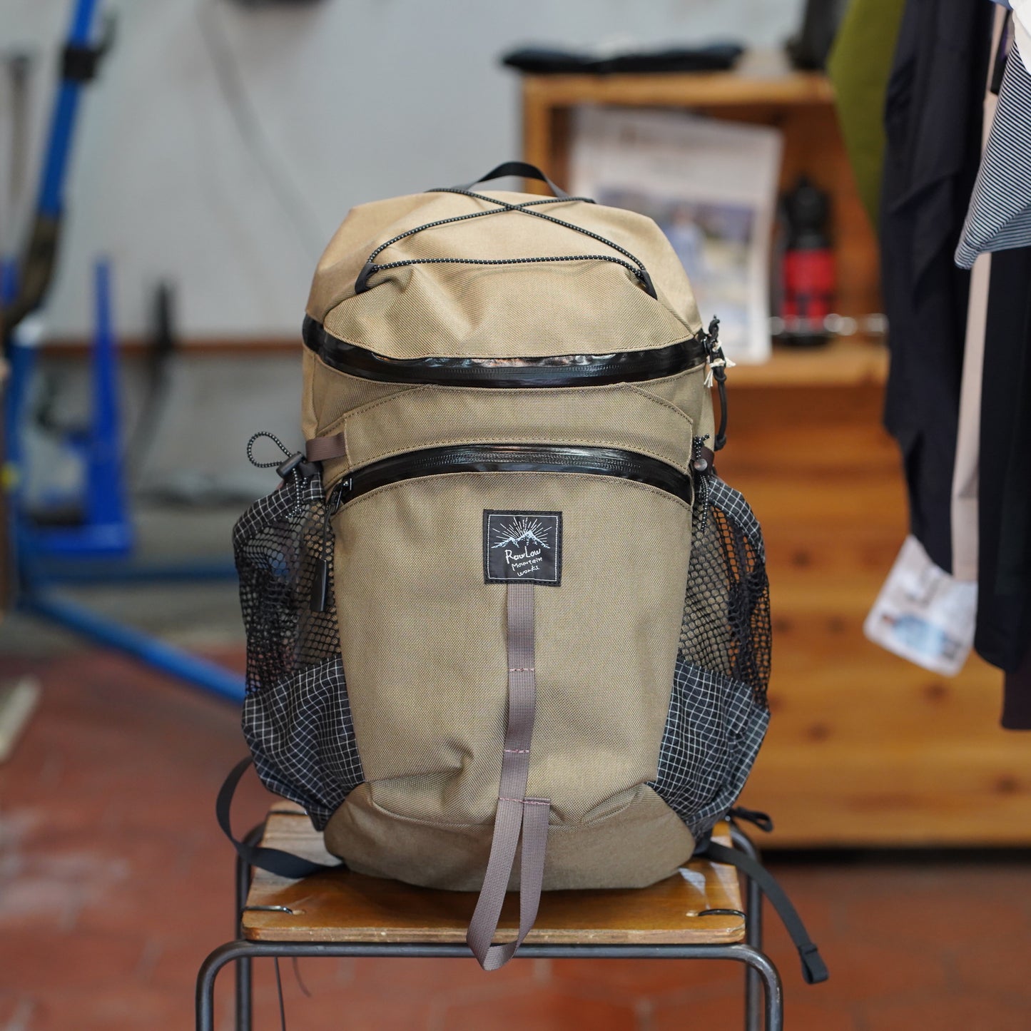 BEETLE バックパック 自転車向け ハイキング デイパック RawLow Mountain Works バッグ 軽量リュック 日本製 丸型バックパック ロードバイク リュック BEETLE バックパック