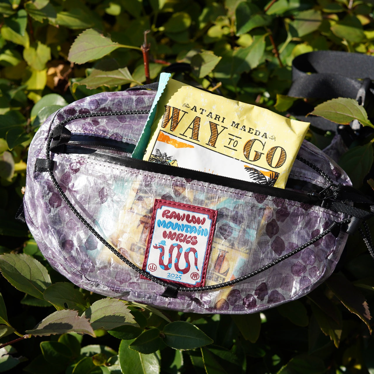 【2025 Zodiac Limited Edition Snake】Nuts Pack DCF RawLow Mountain Works ロウロウマウンテンワークス Dyneema Composite Fabric DCF ウエストバッグ 限定アウトドアギア ULヒップバッグ 干支モデル 2025 スネークスキン柄バッグ