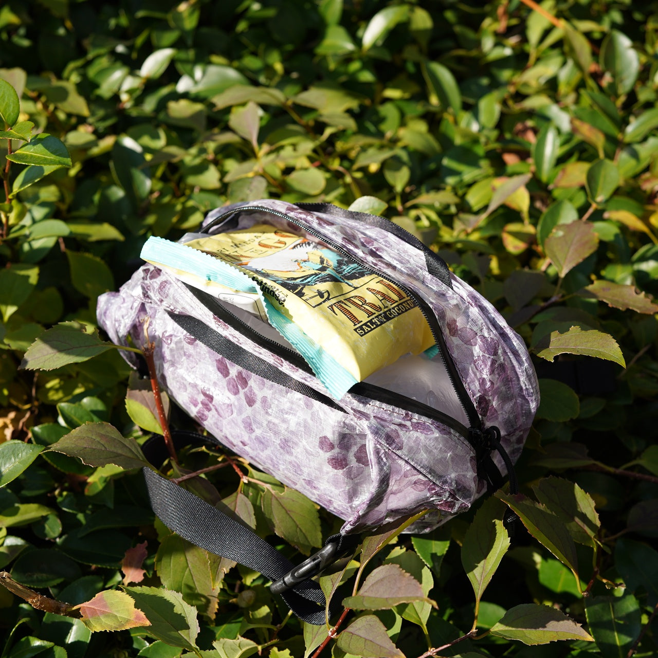 【2025 Zodiac Limited Edition Snake】Nuts Pack DCF RawLow Mountain Works ロウロウマウンテンワークス Dyneema Composite Fabric DCF ウエストバッグ 限定アウトドアギア ULヒップバッグ 干支モデル 2025 スネークスキン柄バッグ