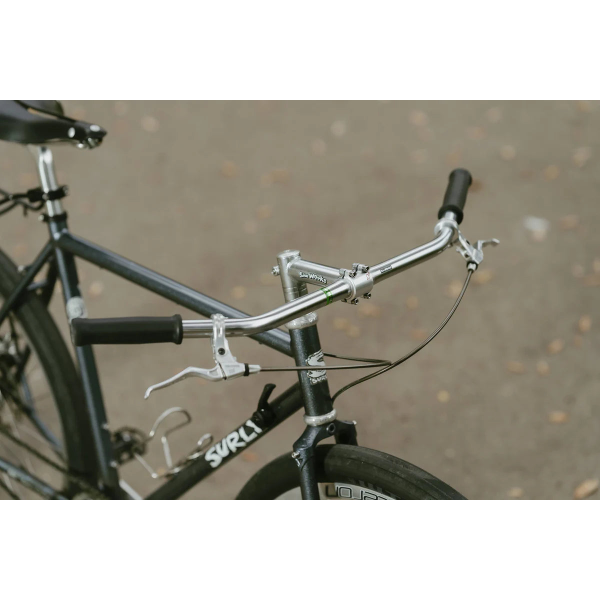 Big Little Nick CrMo Bar SimWorks ハンドルバー クロモリ フラットバー バックスイープバー クルーザーハンドル アドベンチャーバイク ハンドル NITTO ハンドル カスタムハンドルバー