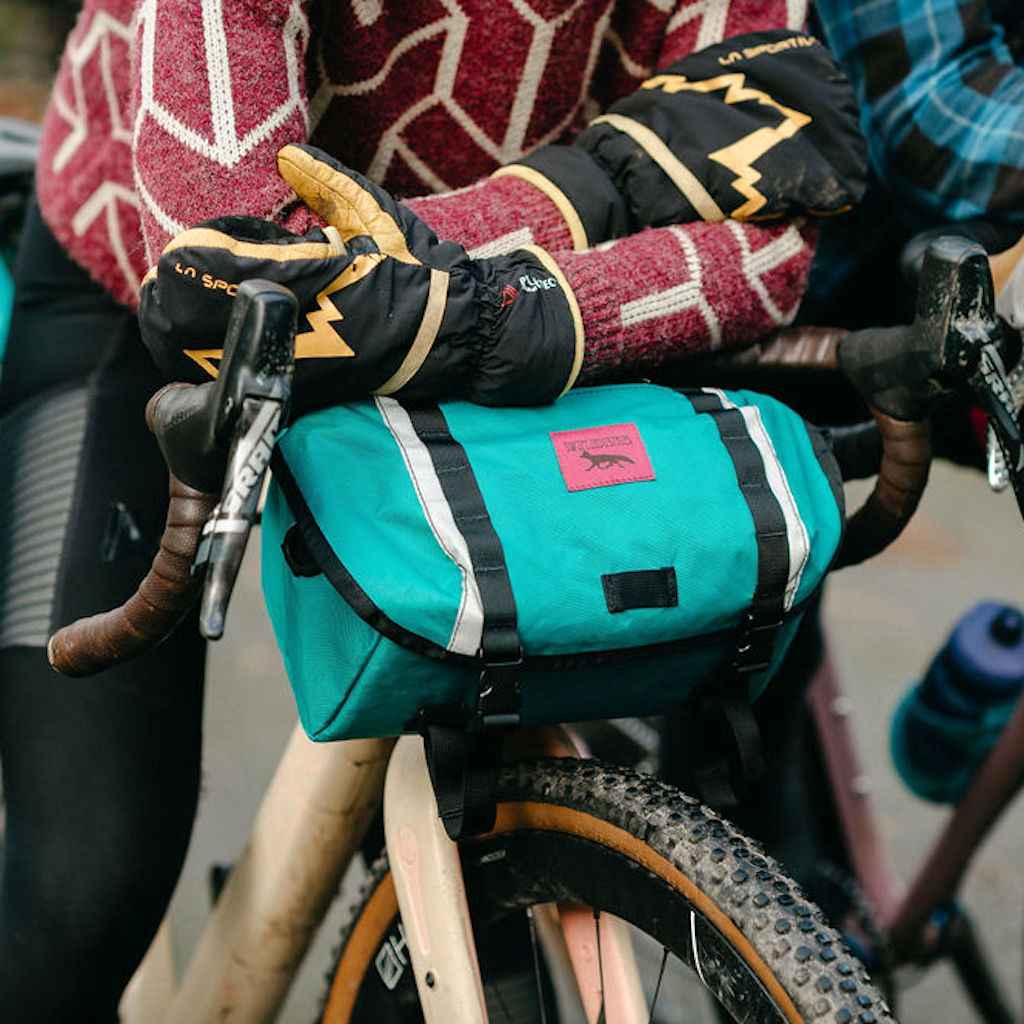 catalyst pack（ecopak） グラベルバイクバッグ バイクツーリング 自転車フロントバッグ バイクパッキングギア リサイクルファブリック サドルバッグおすすめ シアトル自転車ブランド