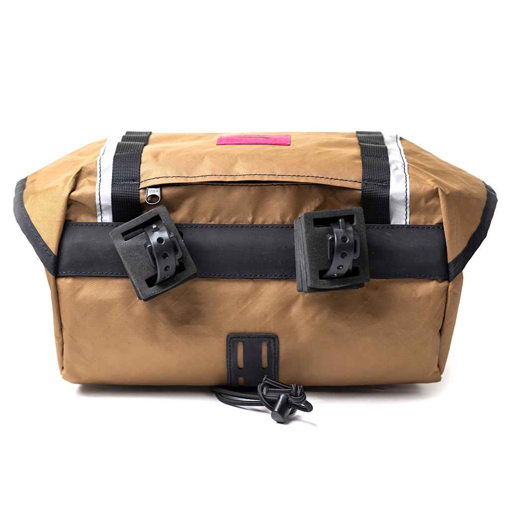 catalyst pack（ecopak） グラベルバイクバッグ バイクツーリング 自転車フロントバッグ バイクパッキングギア リサイクルファブリック サドルバッグおすすめ シアトル自転車ブランド