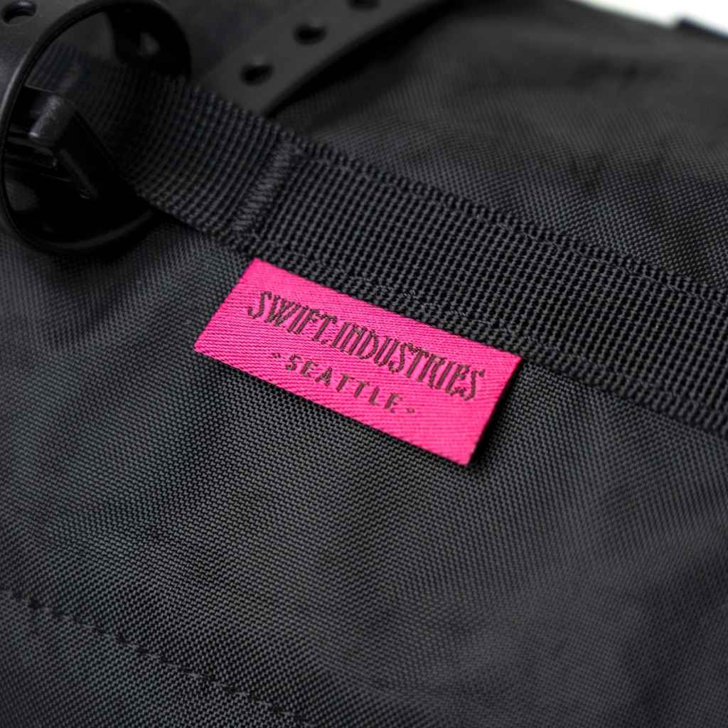 SWIFT INDUSTRIES BANDITO｜街と旅を軽やかにつなぐ3.2Lバッグ – 京都