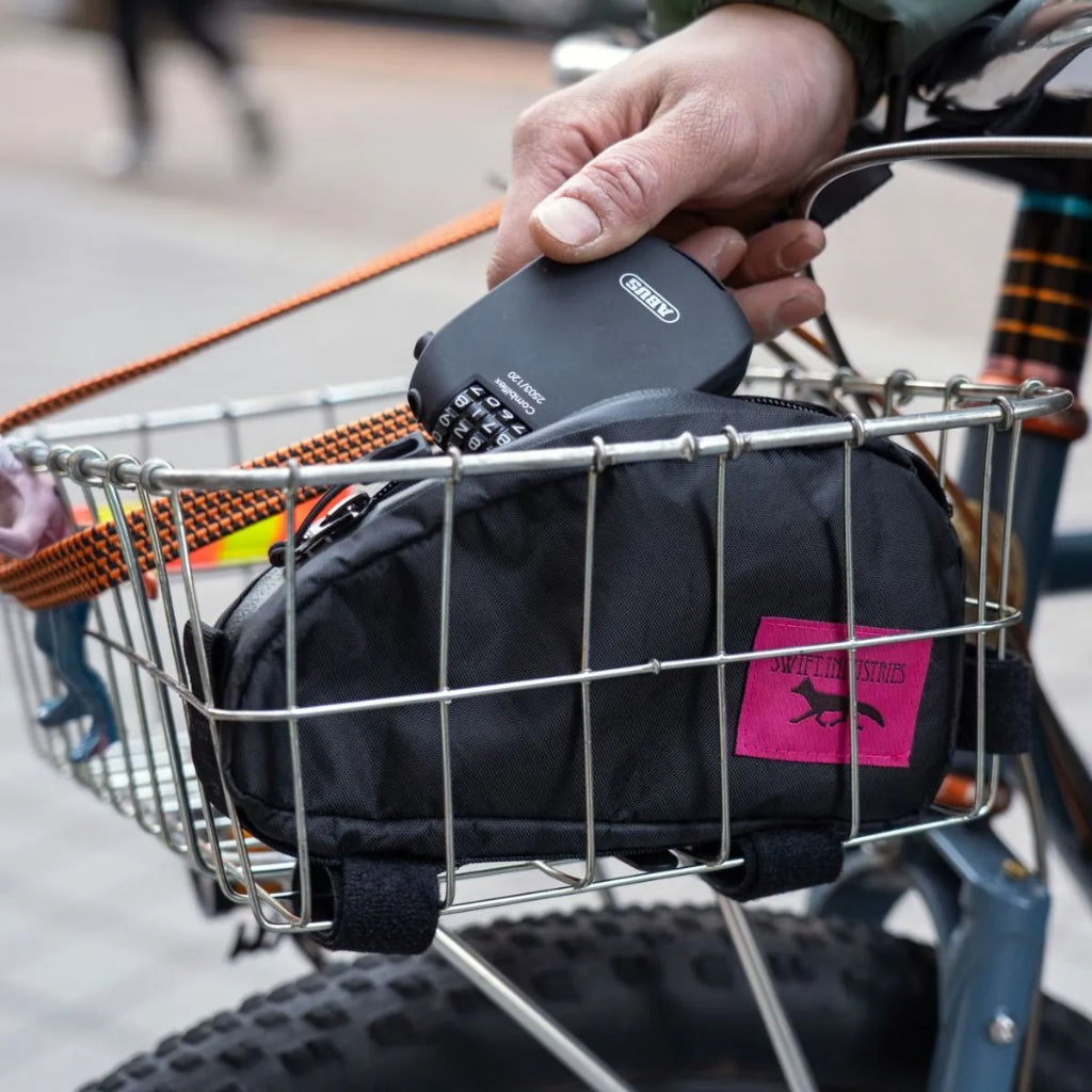 moxie top tube bag（ecopak） SWIFT INDUSTRIES スウィフトインダストリーズ MOXIE TOP TUBE BAG トップチューブバッグ 自転車アクセサリーポーチ ECOPAK バッグ バイクパッキングバッグ コンパクト自転車バッグ