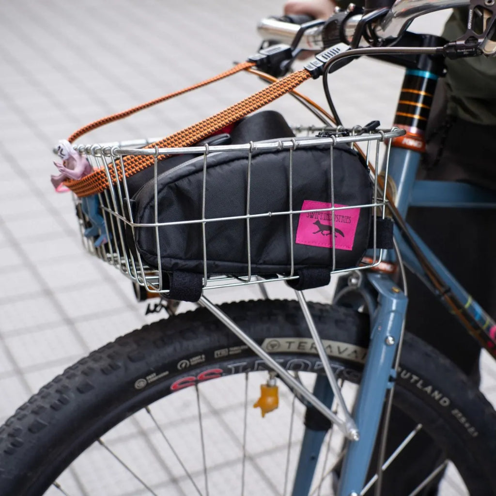 moxie top tube bag（ecopak） SWIFT INDUSTRIES スウィフトインダストリーズ MOXIE TOP TUBE BAG トップチューブバッグ 自転車アクセサリーポーチ ECOPAK バッグ バイクパッキングバッグ コンパクト自転車バッグ