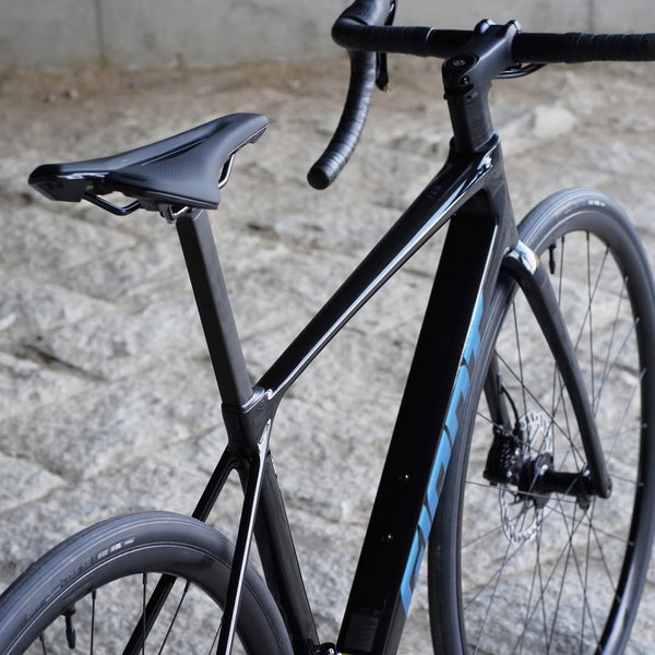 【京都/店頭お渡し限定】【2025年モデル】TCR ADVANCED 2 KOM