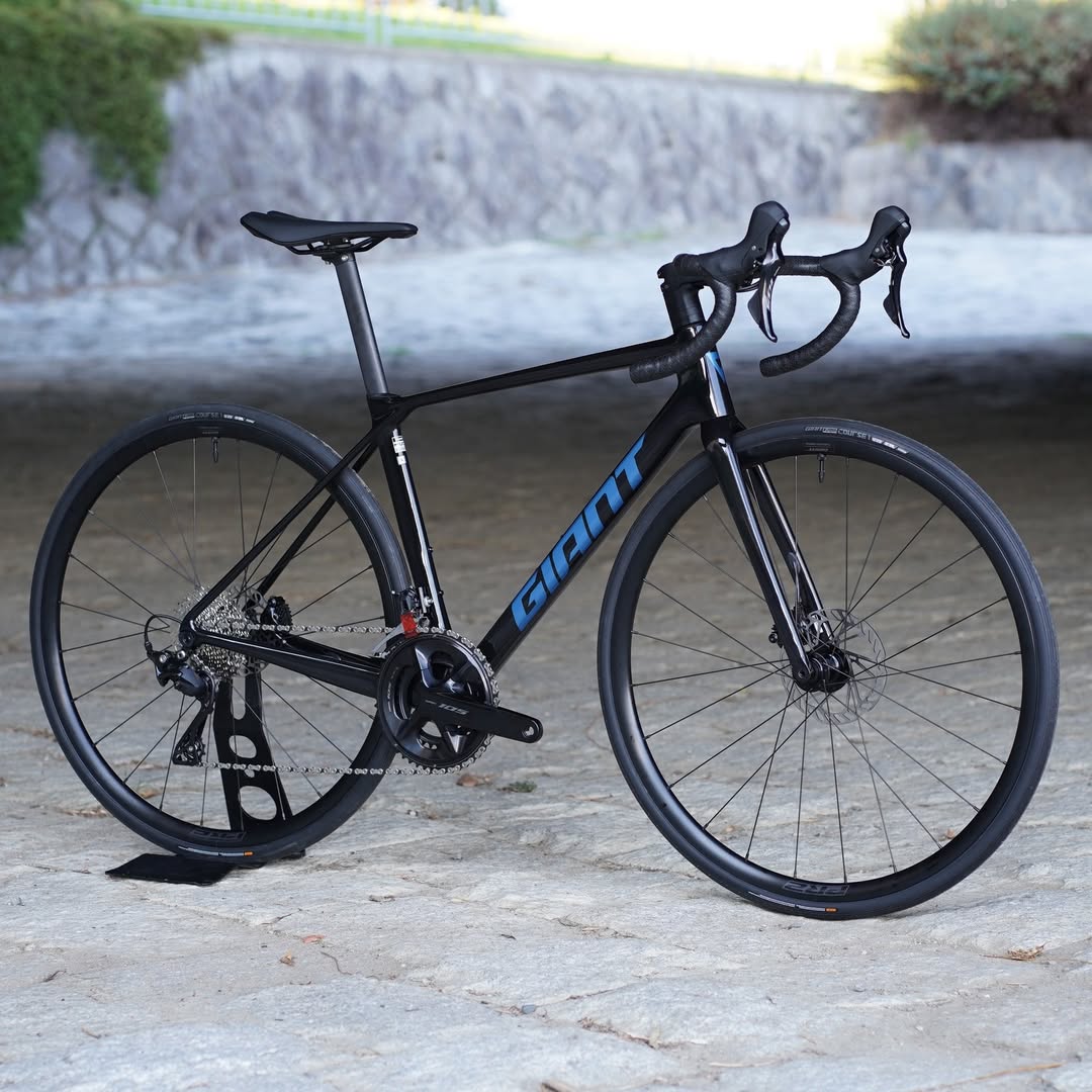【京都/店頭お渡し限定】【2025年モデル】TCR ADVANCED 2 KOM