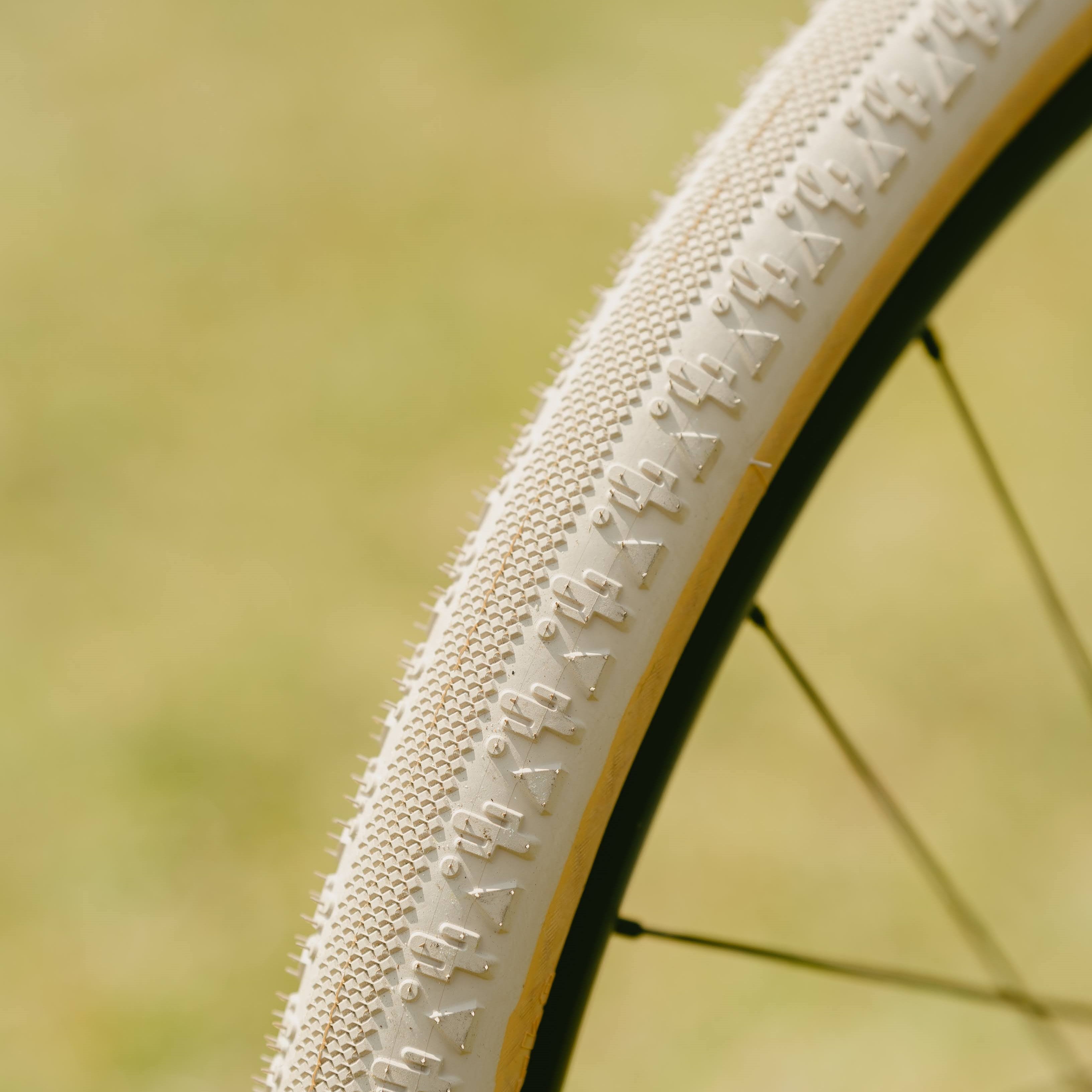 SIM WORKS / 【Tomii Cycles × Sim Works】Faraway Tire – 京都の