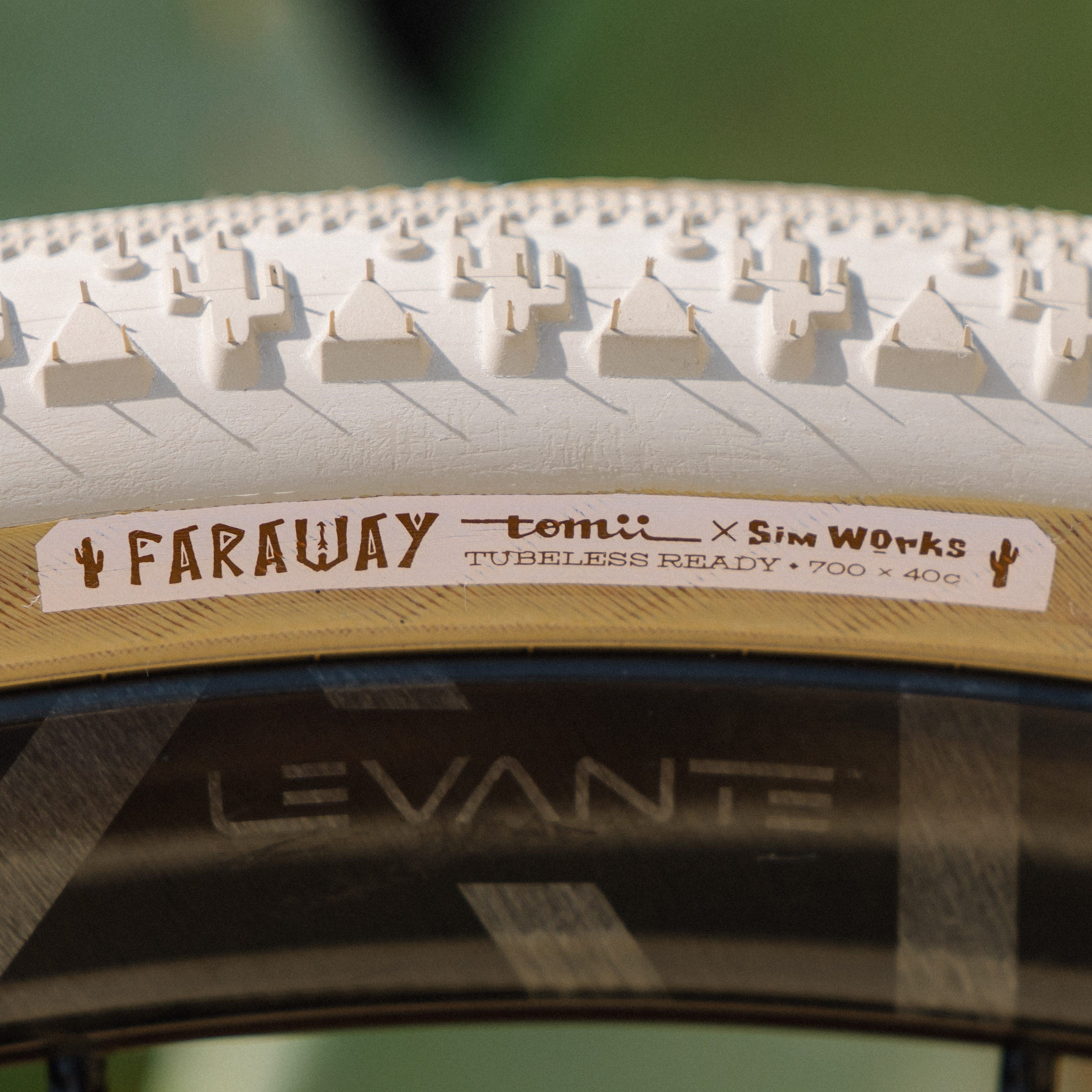 Tomii Cycles × Sim Works】Faraway Tire – 京都の自転車屋 CYCLE SHOP