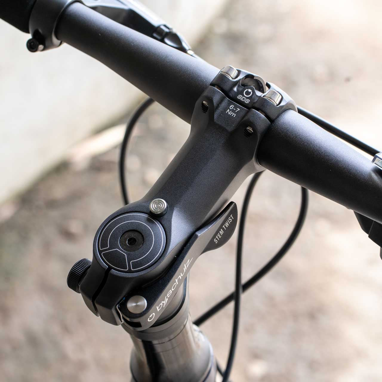 京都/店頭お渡し限定】TYRELL FXα｜本格走行を楽しめるスポーツ