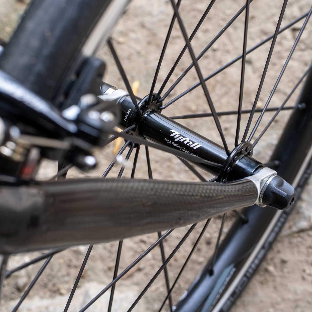 FXα Tyrell フォールディングバイク 折りたたみ 自転車 軽量 スポーツ 折りたたみ自転車 輪行 折りたたみ自転車 カーボンフォーク 折りたたみ SHIMANO SORA 折りたたみ ロングライド 折りたたみ自転車