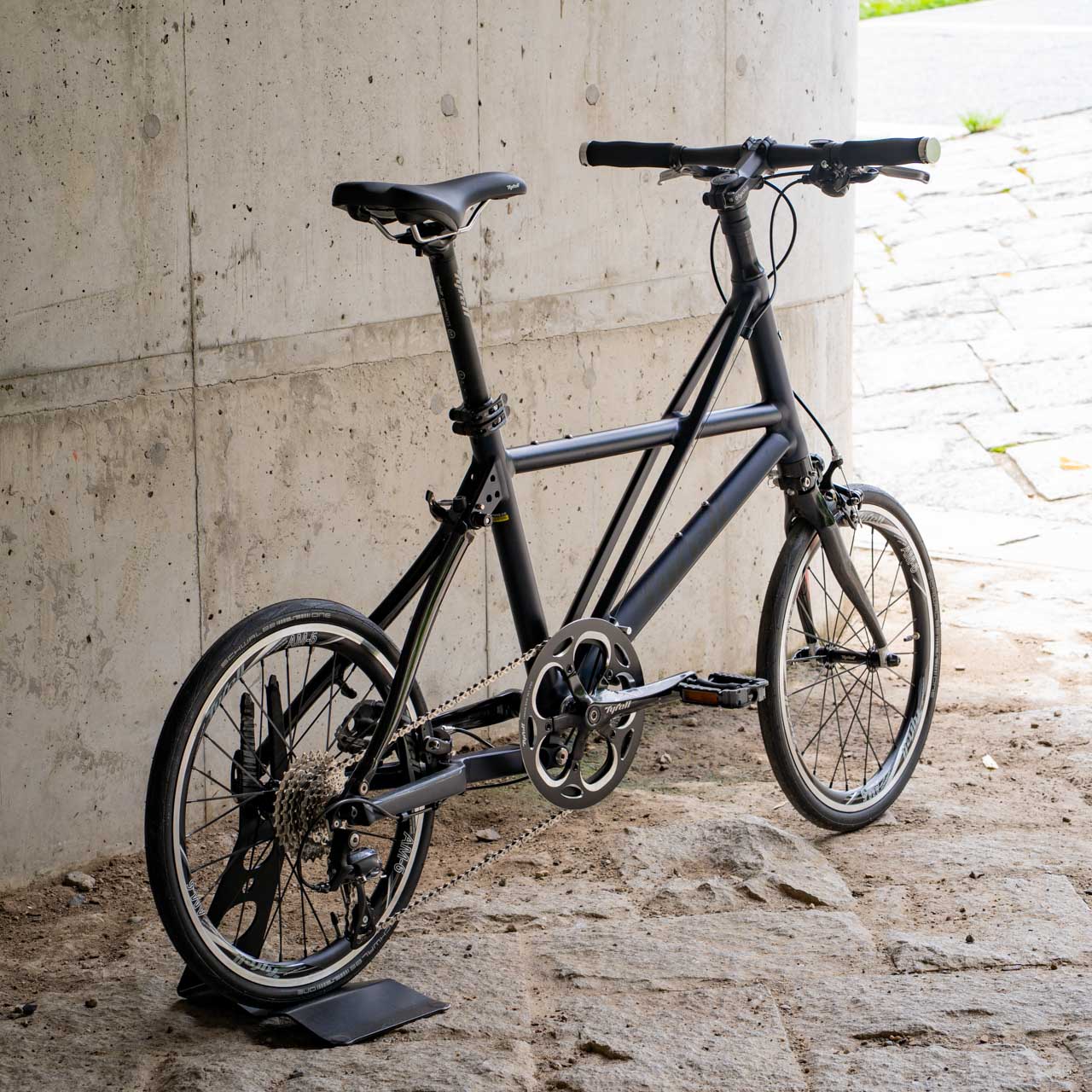 FXα Tyrell フォールディングバイク 折りたたみ 自転車 軽量 スポーツ 折りたたみ自転車 輪行 折りたたみ自転車 カーボンフォーク 折りたたみ SHIMANO SORA 折りたたみ ロングライド 折りたたみ自転車