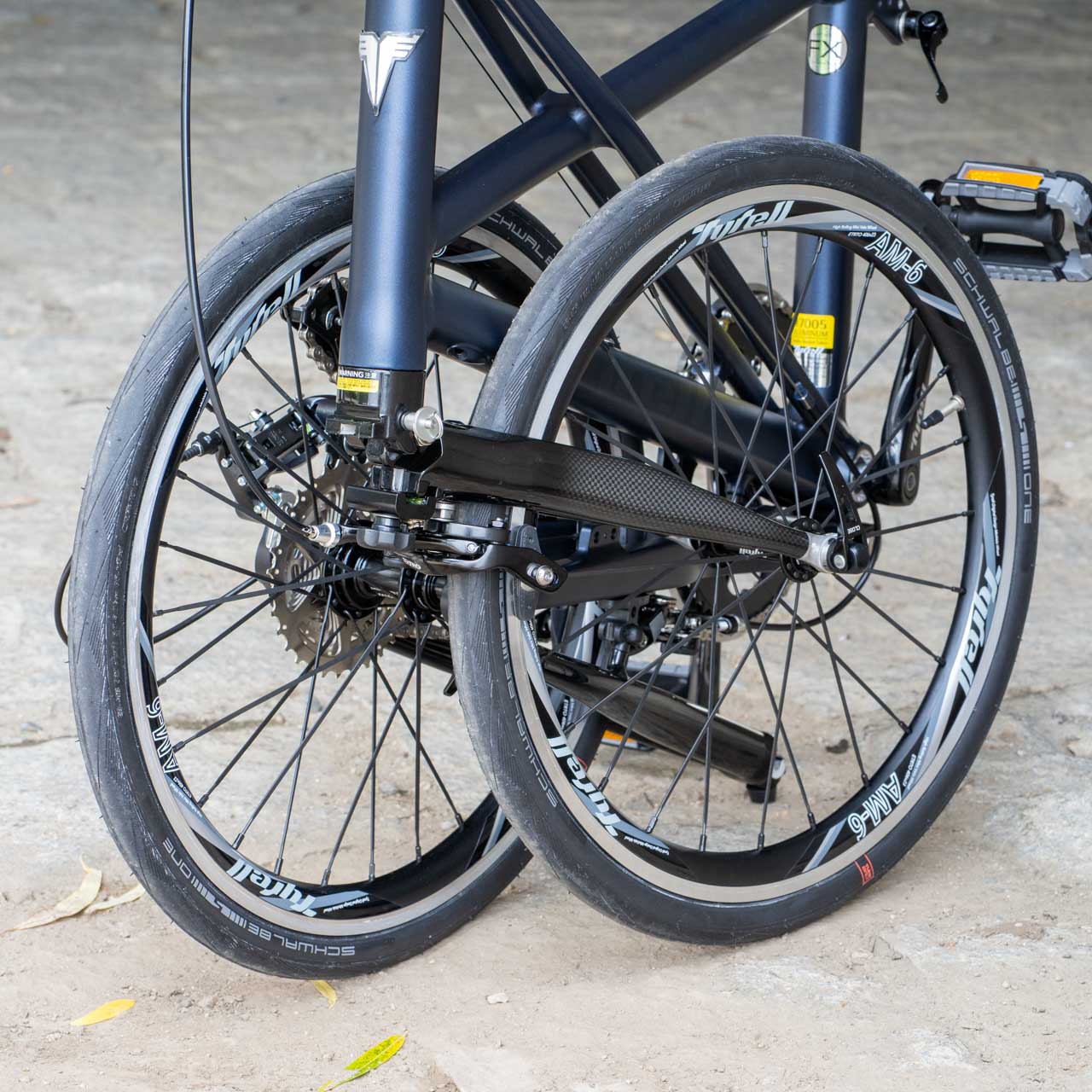 FXα Tyrell フォールディングバイク 折りたたみ 自転車 軽量 スポーツ 折りたたみ自転車 輪行 折りたたみ自転車 カーボンフォーク 折りたたみ SHIMANO SORA 折りたたみ ロングライド 折りたたみ自転車