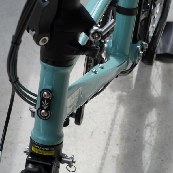 【京都/店頭お渡し限定】IVE（ヘイジーブルー＆ピアノブラック）