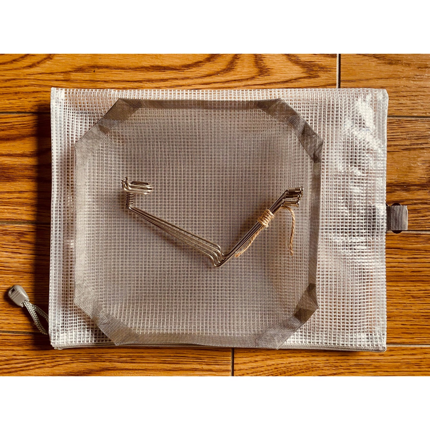 焚き火台UKIBI（浮火） ULキャンプ アップサイクル焚き火台 焚き火ギア軽量 ソロキャンプ装備 コンパクトストーブ ブッシュクラフト道具 ミニマルキャンプギア