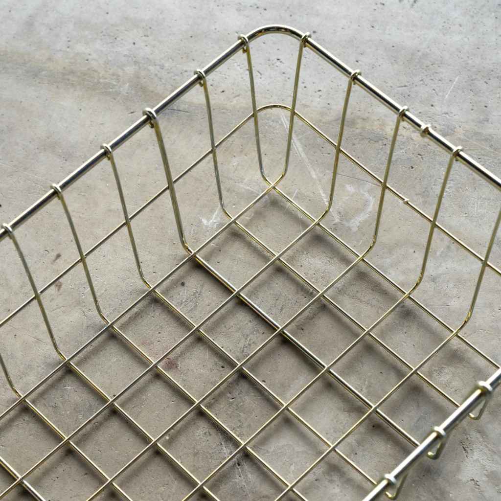 137 half basket