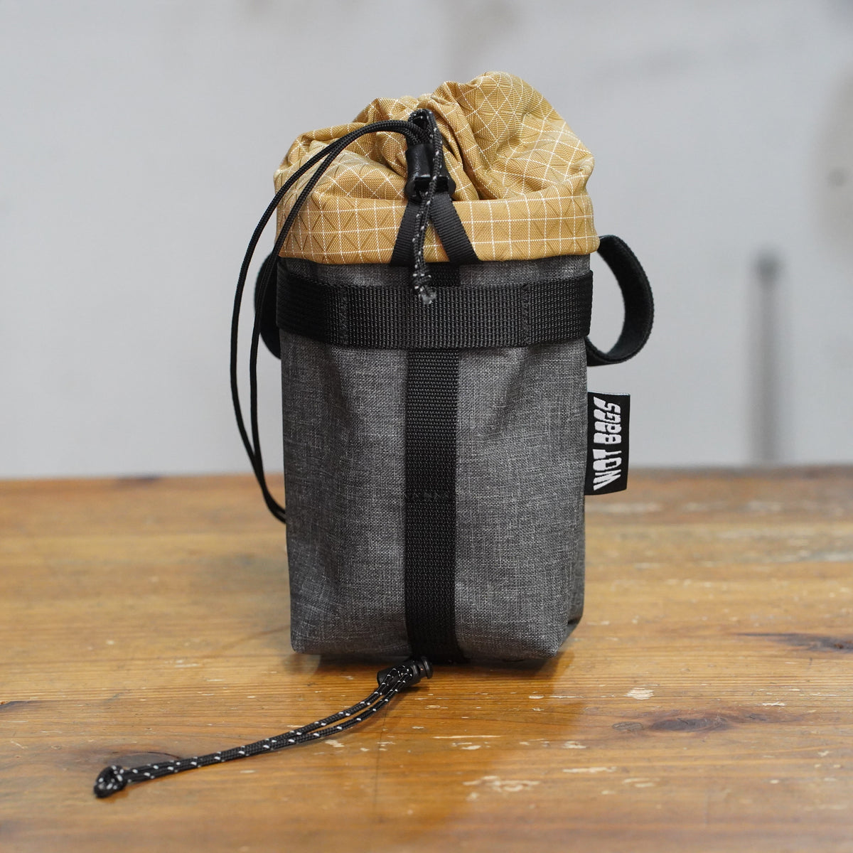 Feed Pouch Regular