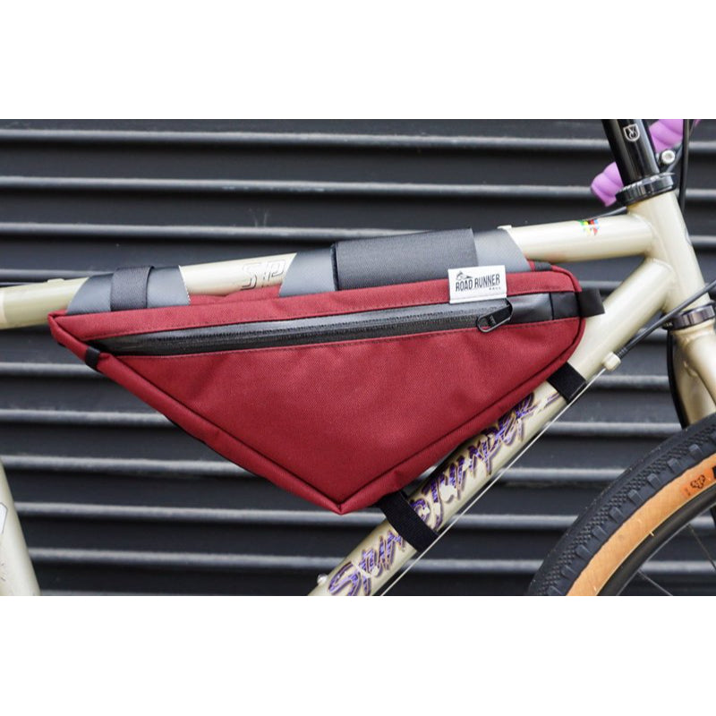 ROAD RUNNER BAGS The Wedge Half Frame Bag｜高いフィット感を誇る