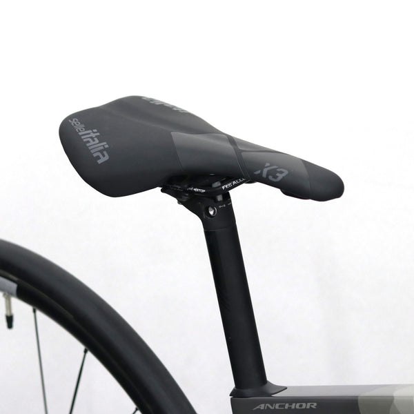 ANCHOR RE8 105 Di2（2026）｜“ラクに遠くへ”を叶える電動 
