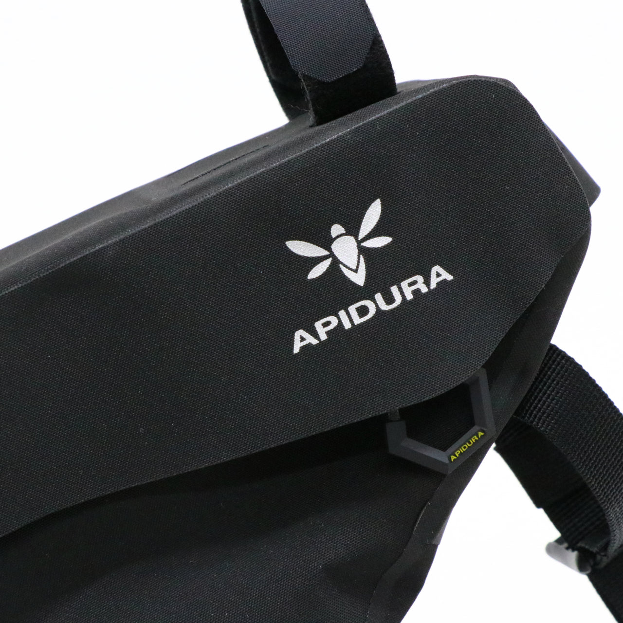 APIDURA / レーシング・フレームパック（2.4L） – 京都の自転車屋