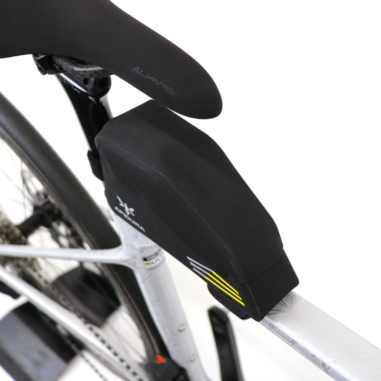 APIDURA / レーシング・トップチューブパック（0.5L・1L