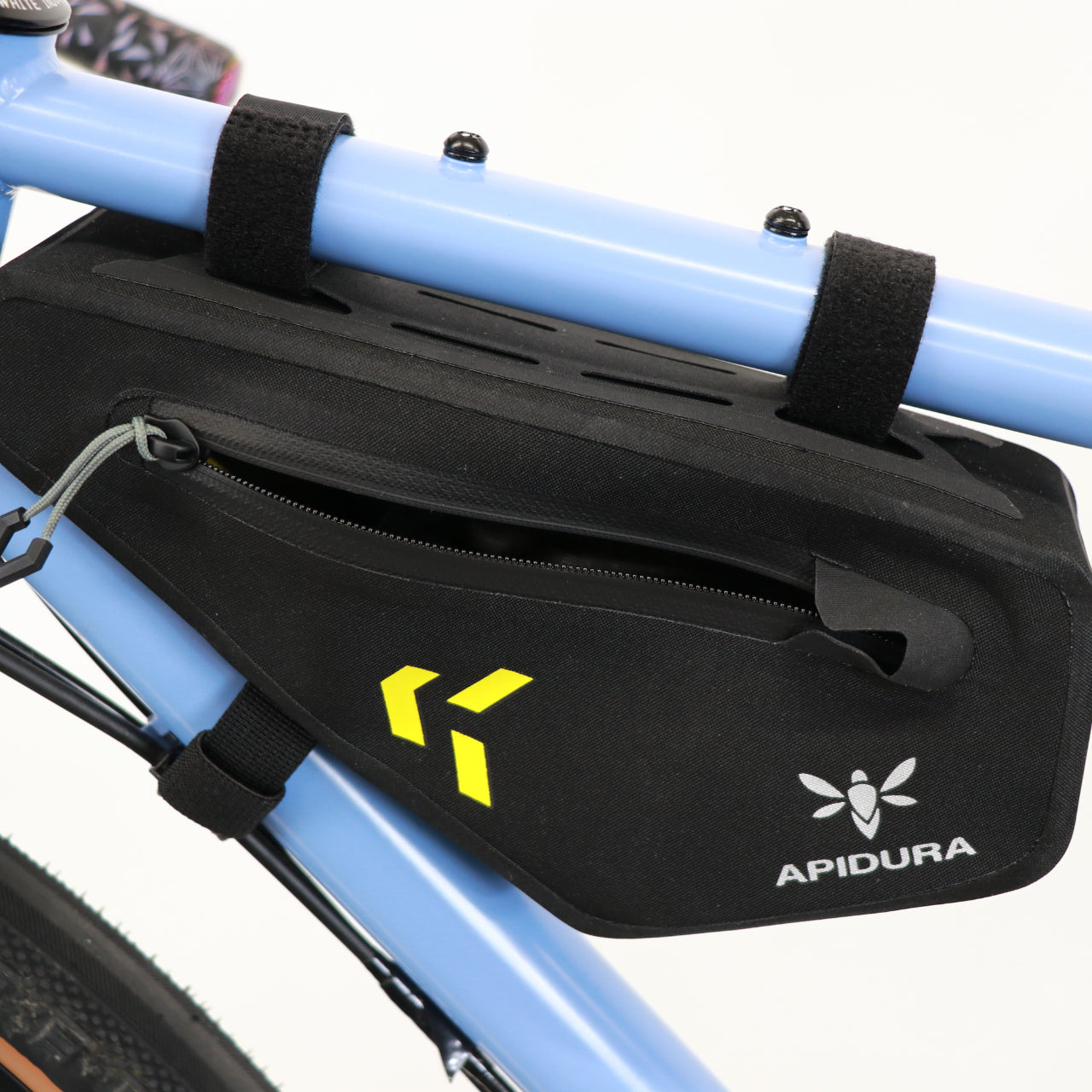 バックカントリー・フレームバッグ（1L） アピデュラ Backcountry Frame Bag BIKE PACKING バイクパッキング マウンテンバイク フレームバッグ