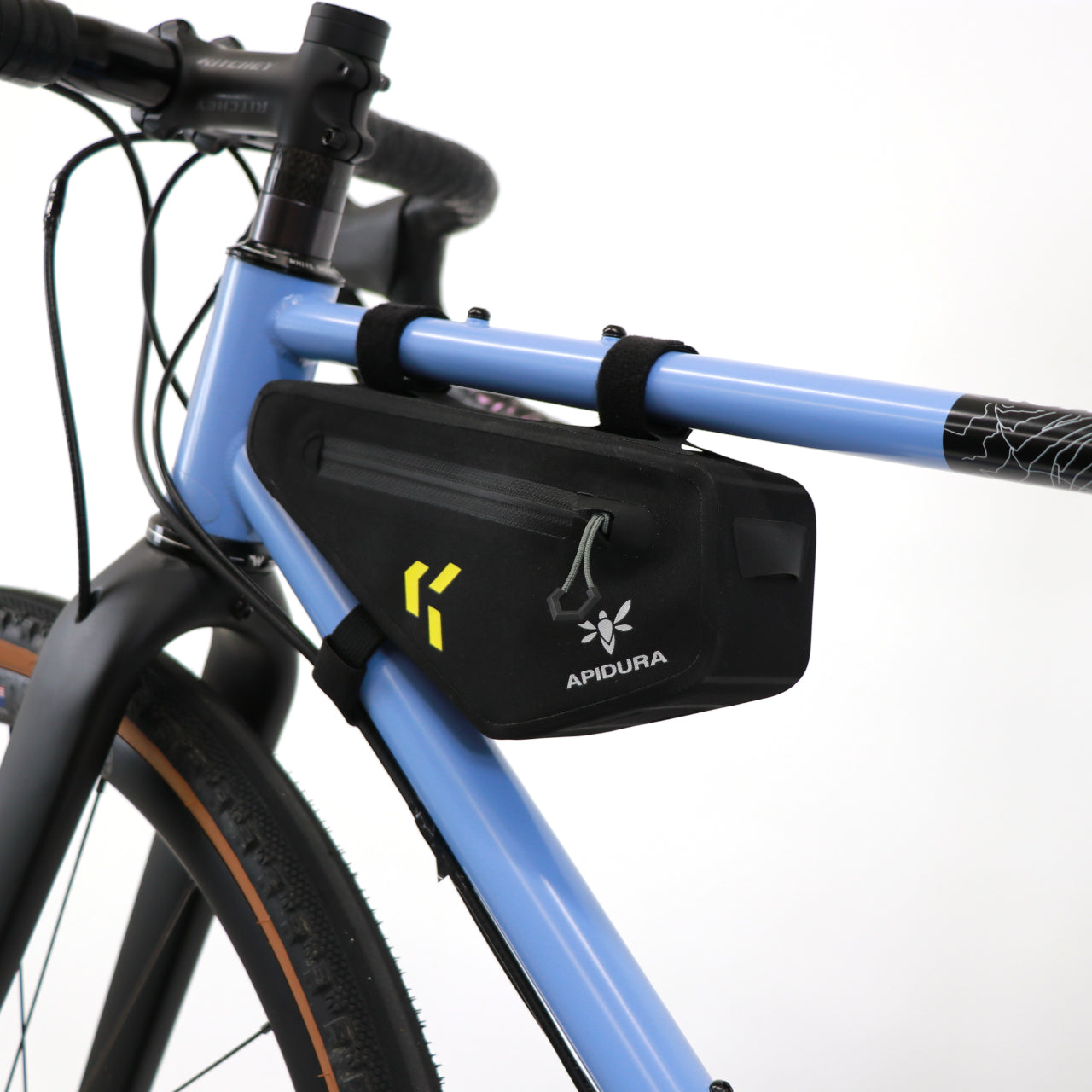 バックカントリー・フレームバッグ（1L） アピデュラ Backcountry Frame Bag BIKE PACKING バイクパッキング マウンテンバイク フレームバッグ