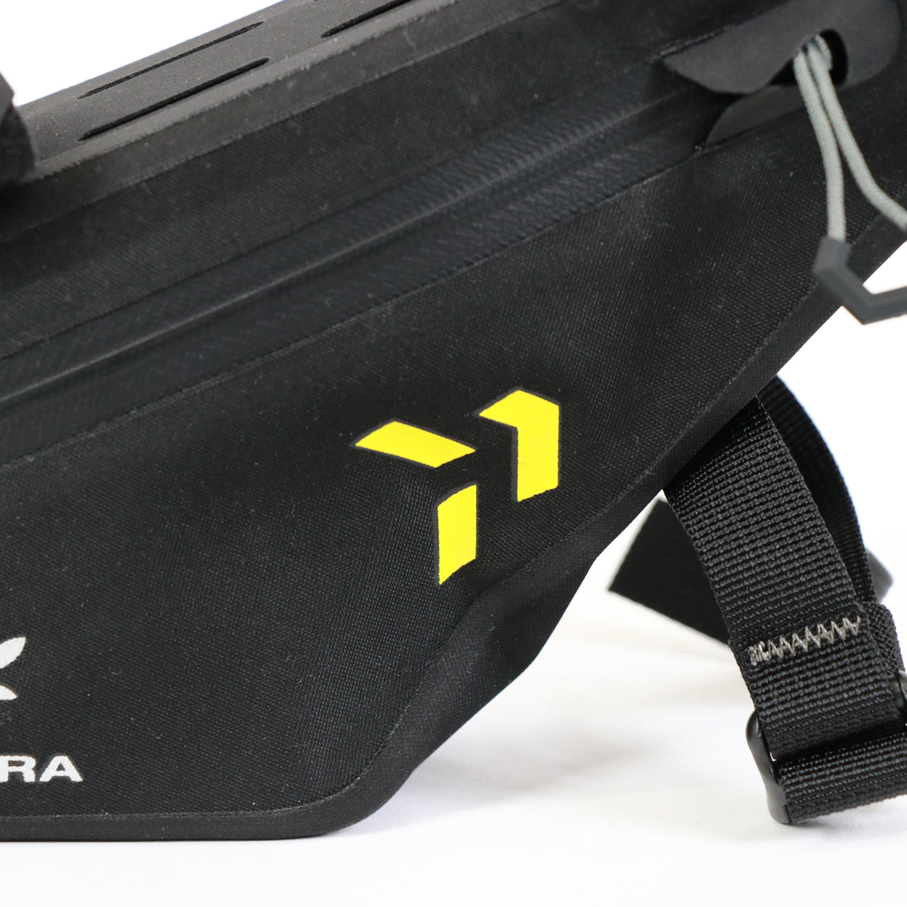 バックカントリー・フレームバッグ（1L） アピデュラ Backcountry Frame Bag BIKE PACKING バイクパッキング マウンテンバイク フレームバッグ
