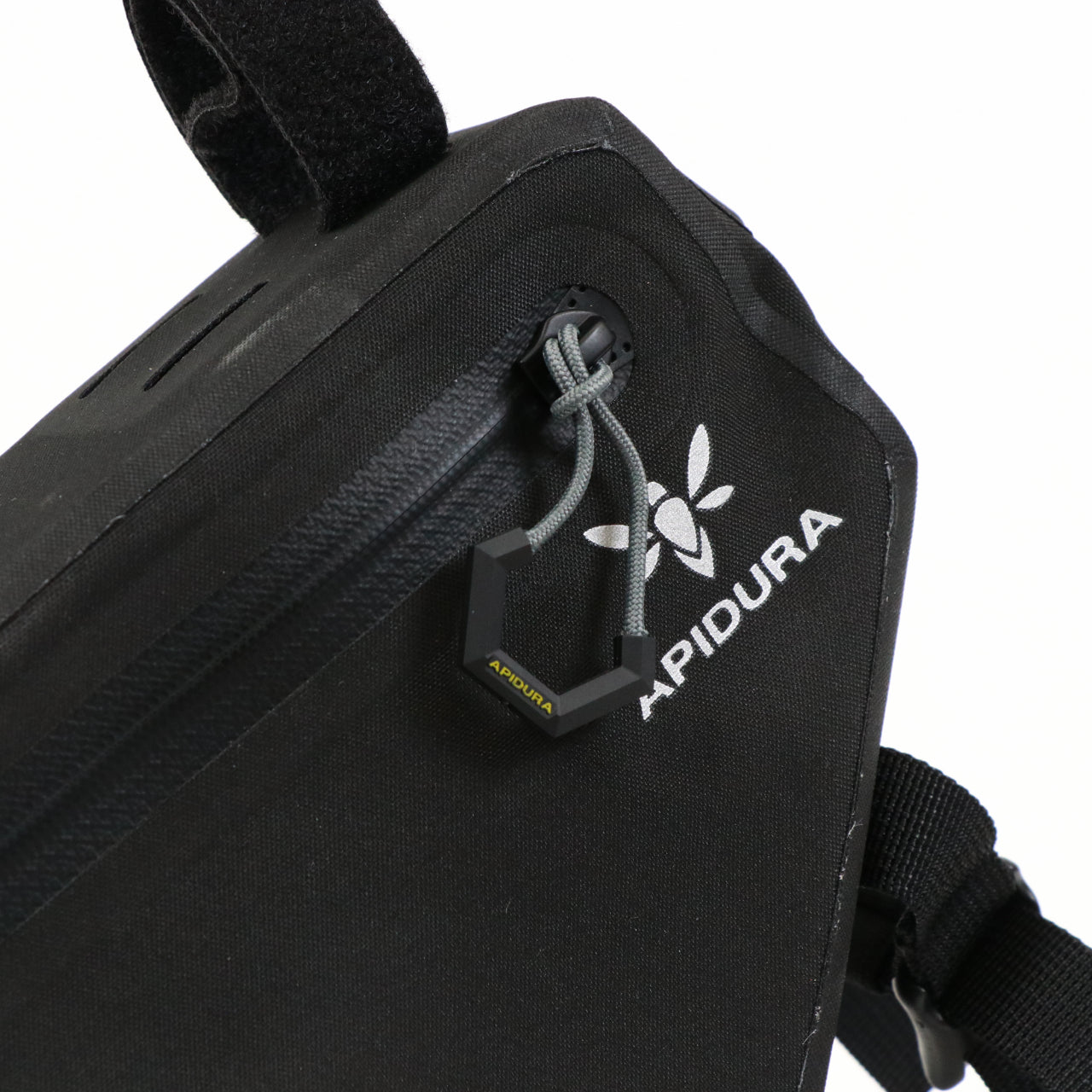 APIDURA / レーシング ・フレームパック（1L） – 京都の自転車屋