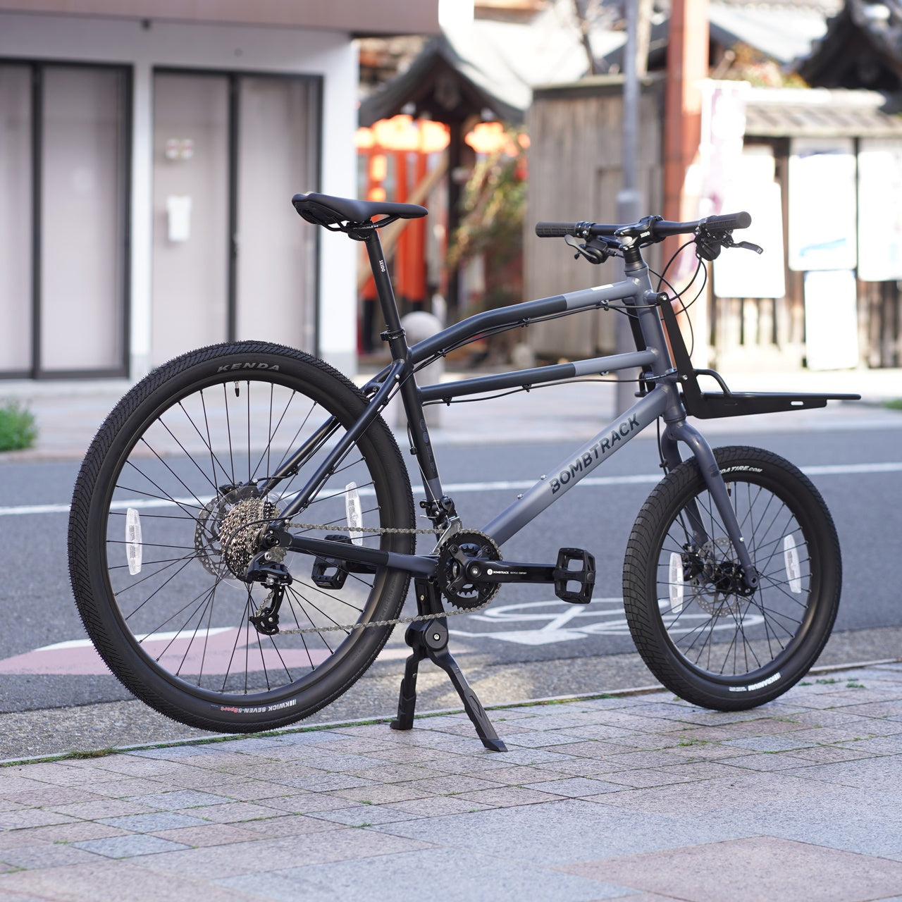 BOMBTRACK MUNROE CARGO（2026）｜30kg積んでも“普通に走れる”新世代
