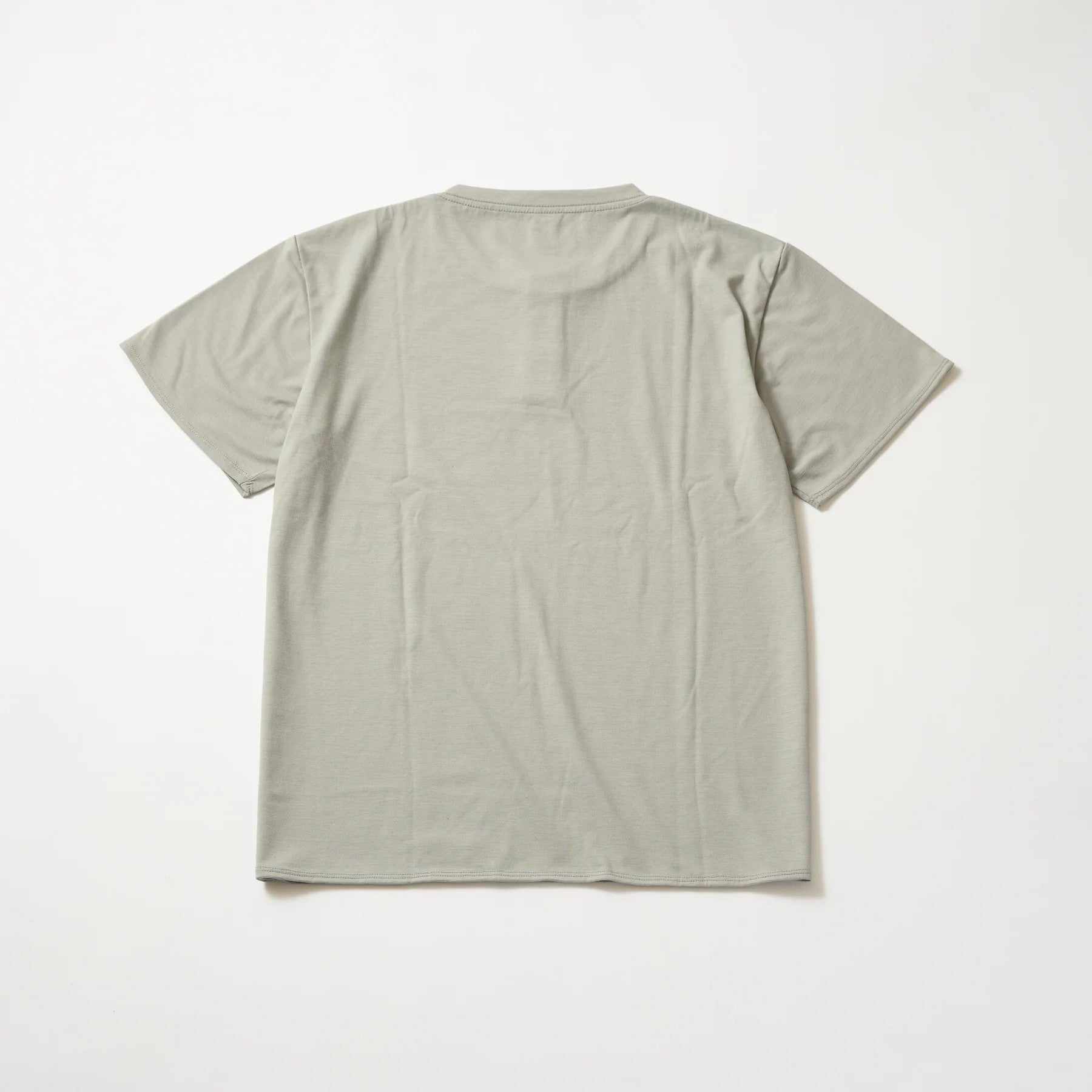 BRING WUNDERWEAR ヘンリーネックTシャツ｜365日快適なメリノウール