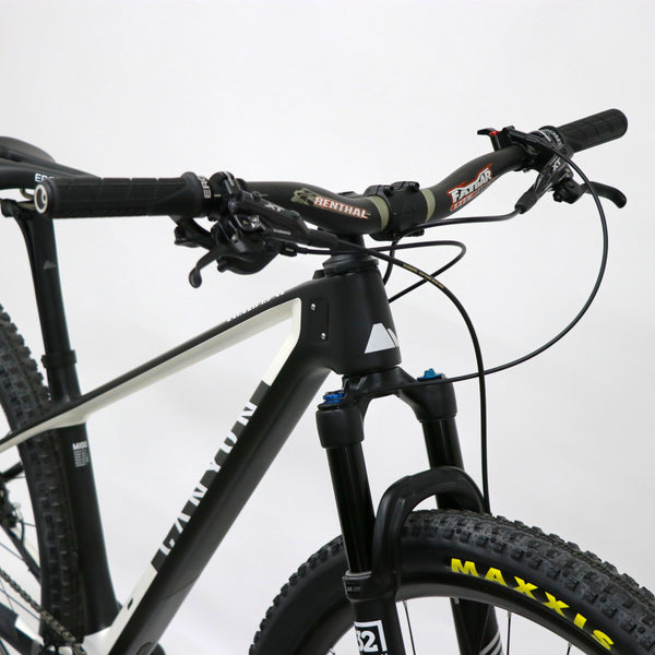 【在庫セール！】【中古】【2019年モデル】Exceed CF SL 8.0 Race Team