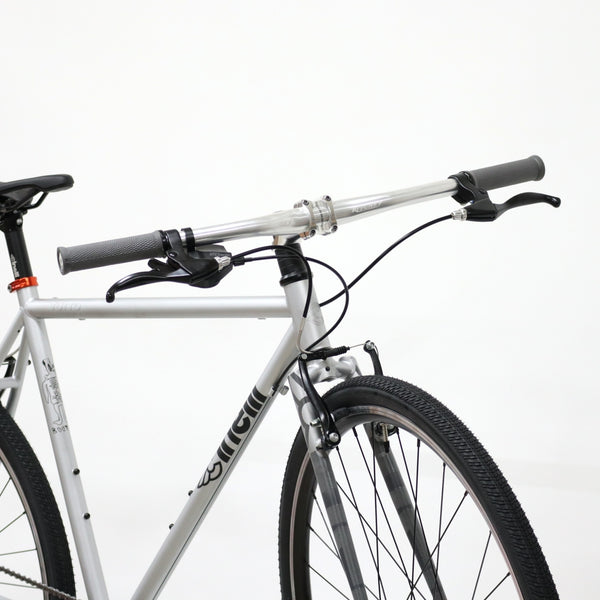 Tutto Plus silver bootleg（original custom bike｜Cues 9S）