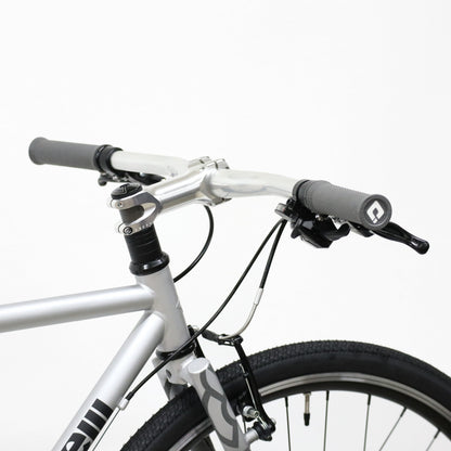 Tutto Plus silver bootleg（original custom bike｜Cues 9S）