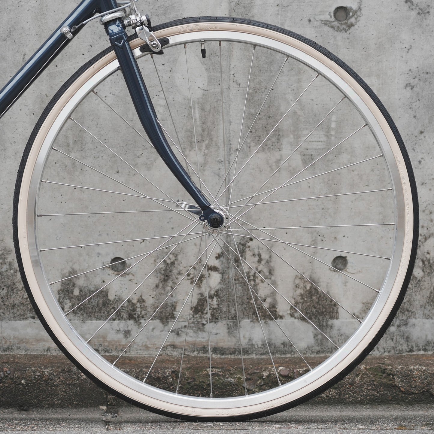 【2026年モデル】BALLAD FUJI バラッド クロモリバイク アーバンバイク フラットバーロード クラシックバイク 街乗り自転車