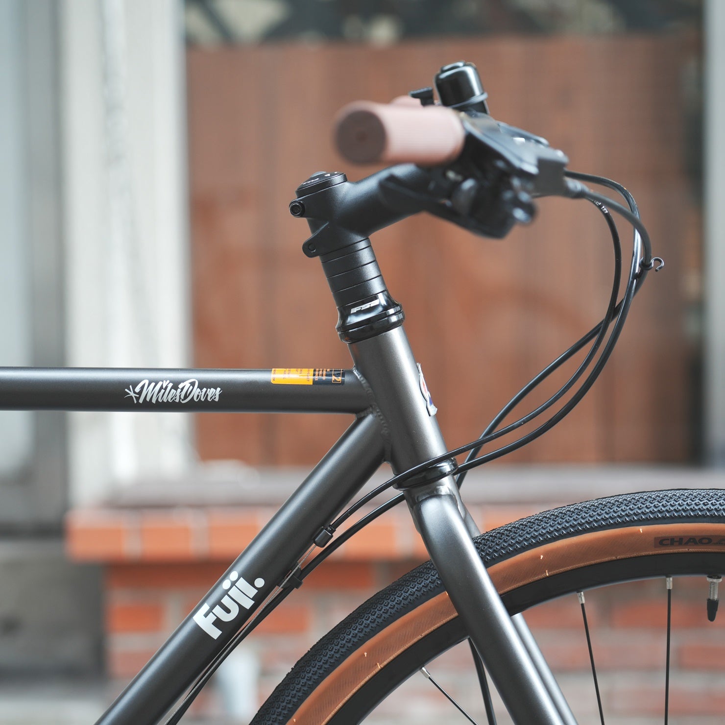 FUJI MILESDOVES FLAT｜街の先まで気軽に走れるクロモリツアラー