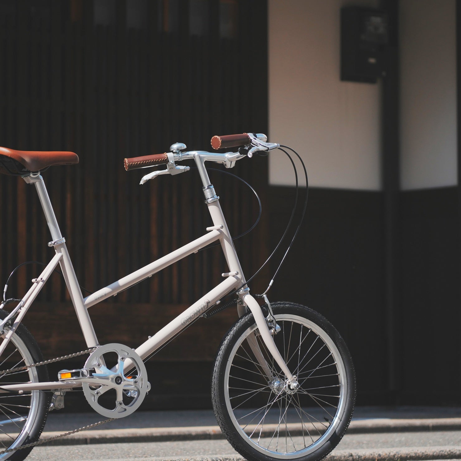 GROWN BIKE EVERY｜暮らしにちょうどいい、クロモリ20インチミニベロ