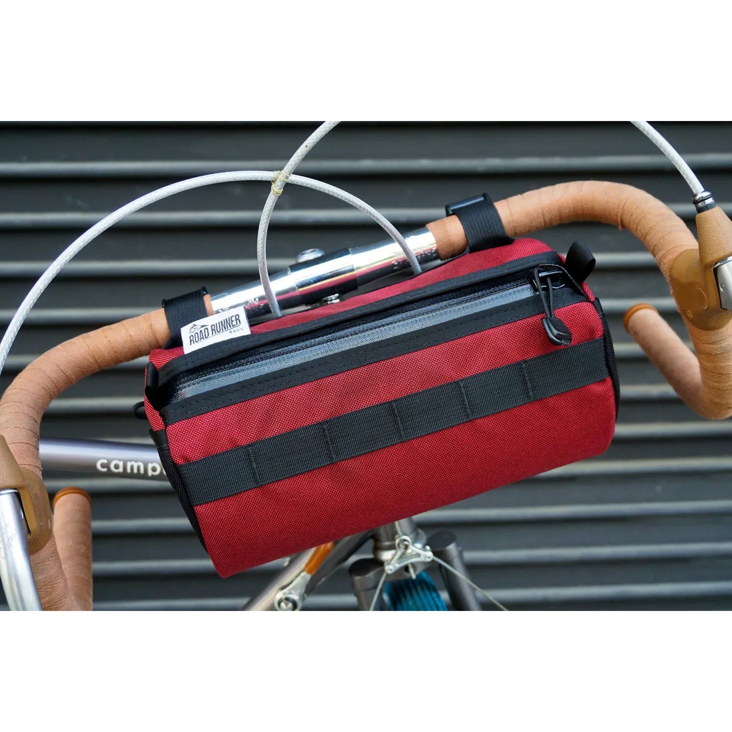 【在庫セール！】California Burrito Handlebar Bag ハンドルバーバッグ 大容量 バイクパッキング ハンドルバッグ ロードランナー バッグ サイドポケット 付き バッグ アメリカ製 自転車バッグ 通勤 ハンドルバッグ ツーリング バッグ 自転車