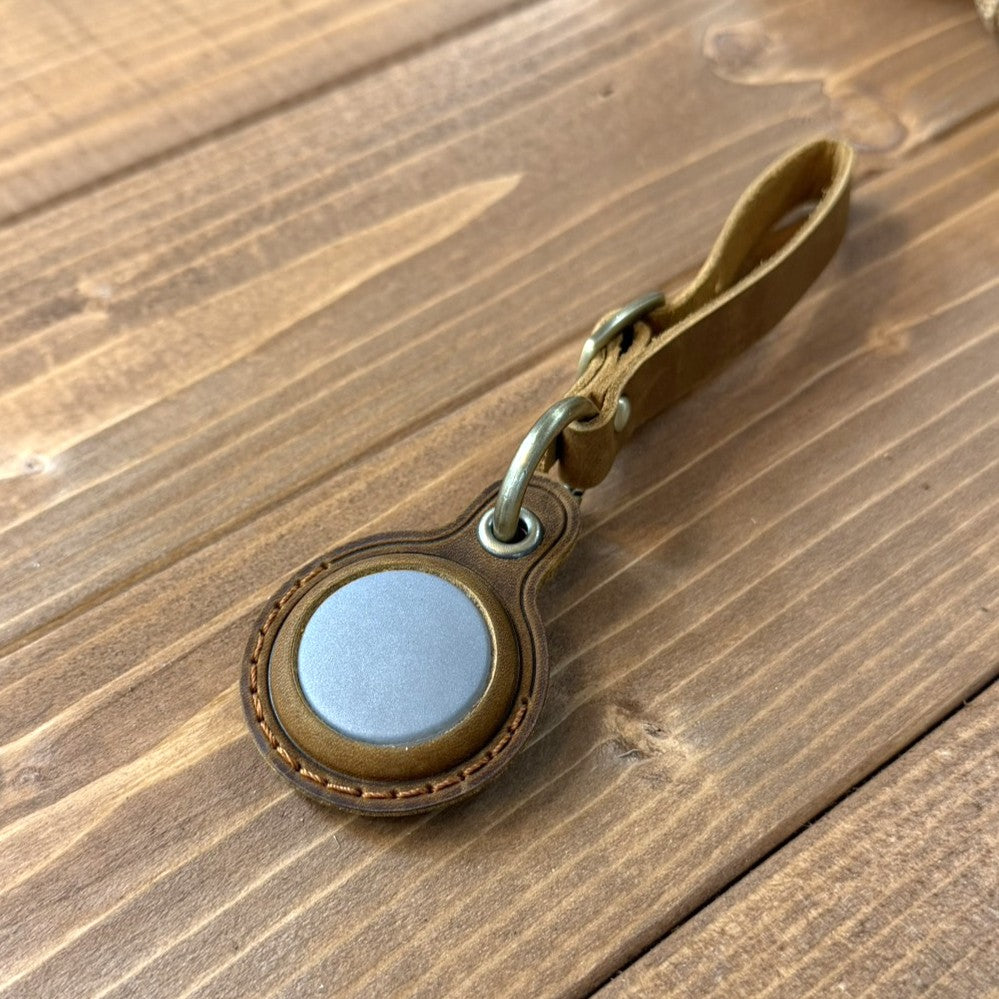 KiLEY Eye Tag LR-01｜AirTag収納対応の本革レザーリフレクター – 京都