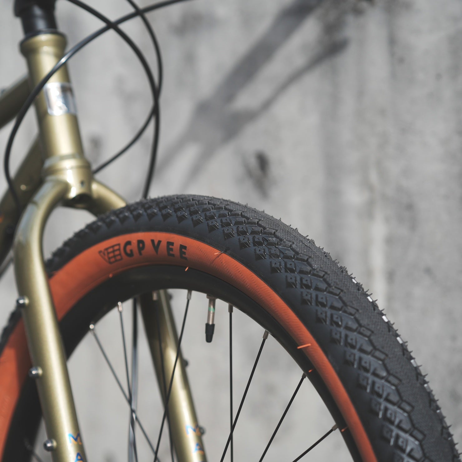 MARIN MUIRWOODS 27.5（2026）｜街も里山も走れるクロモリ万能