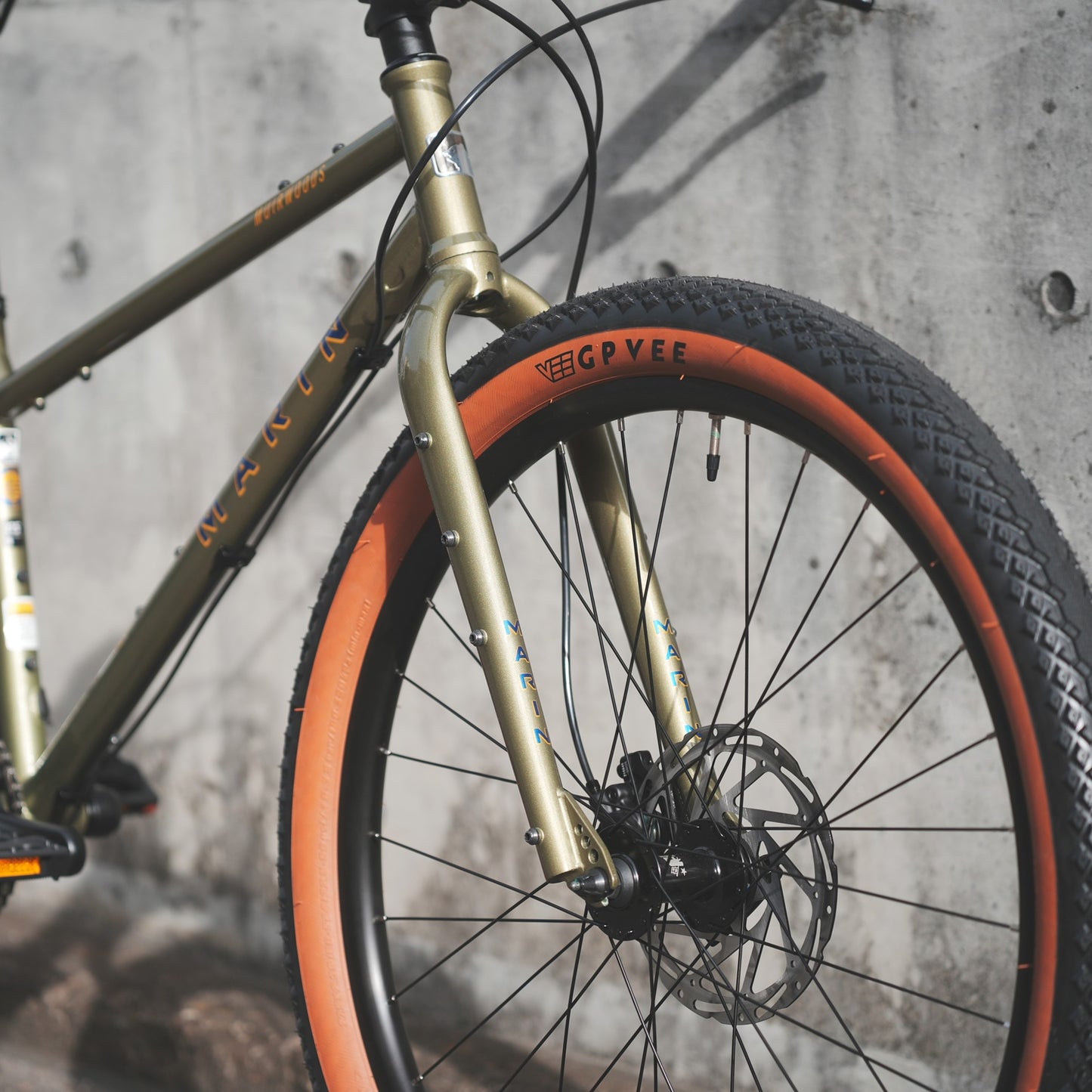 【2026年モデル】MUIRWOODS 27.5 Marin Bikes ミヤウッズ 27.5 クロモリバイク 油圧ディスクブレーキ 自転車 ツーリングバイク アドベンチャーバイク グラベルロード