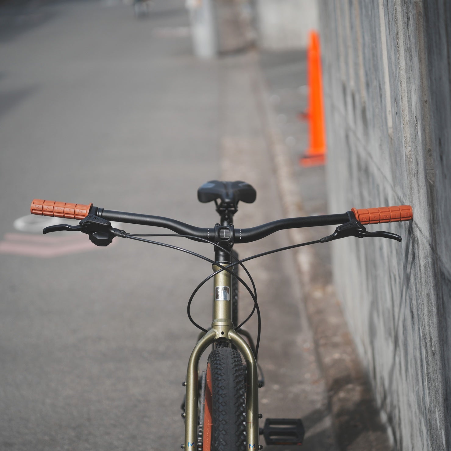 MARIN MUIRWOODS 27.5（2026）｜街も里山も走れるクロモリ万能