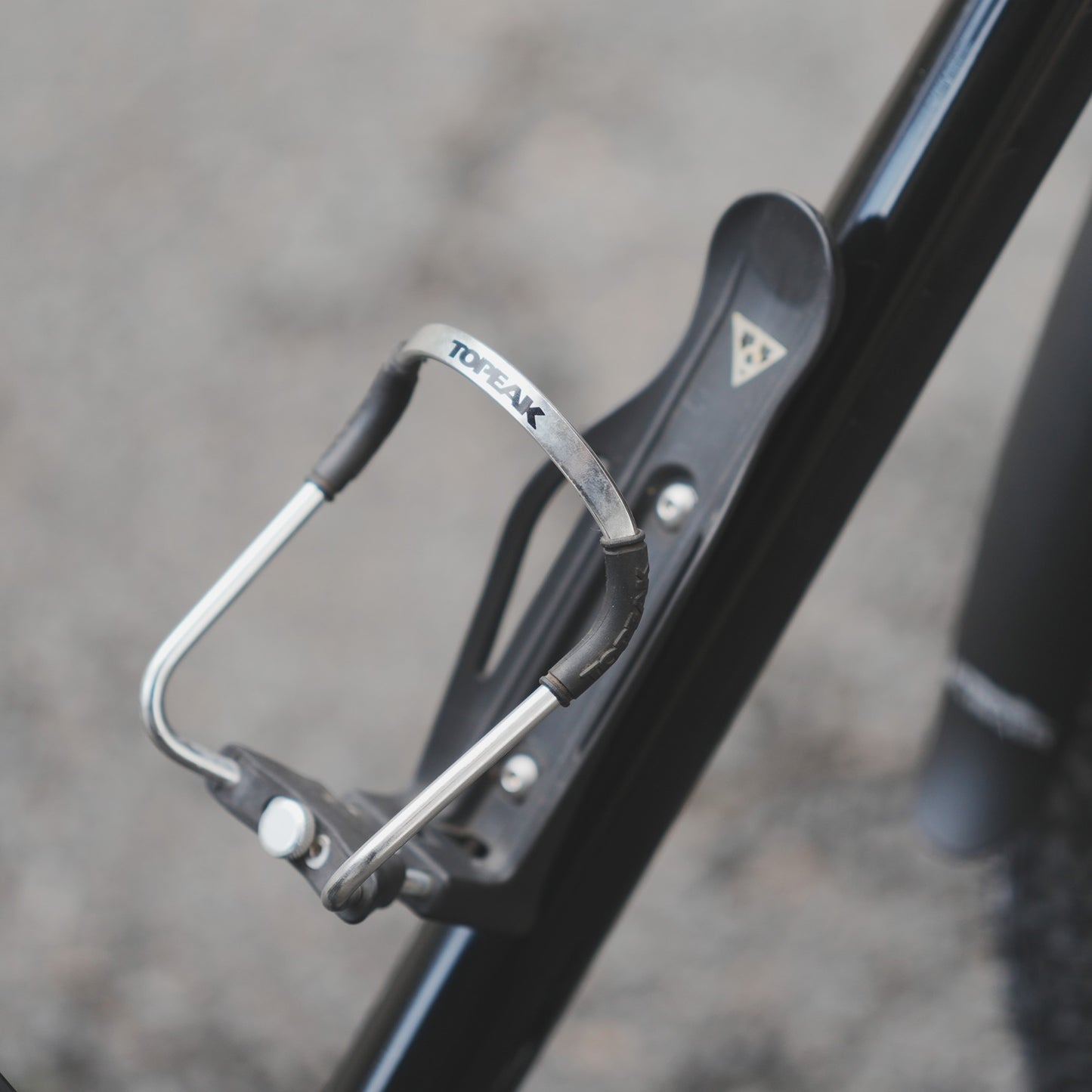 Modula Cage 2 トピーク モジュラーケージ 可変式ボトルケージ ペットボトル対応ケージ 自転車用ドリンクホルダー 調整式ボトルホルダー 汎用ボトルケージ ツーリング用アクセサリー