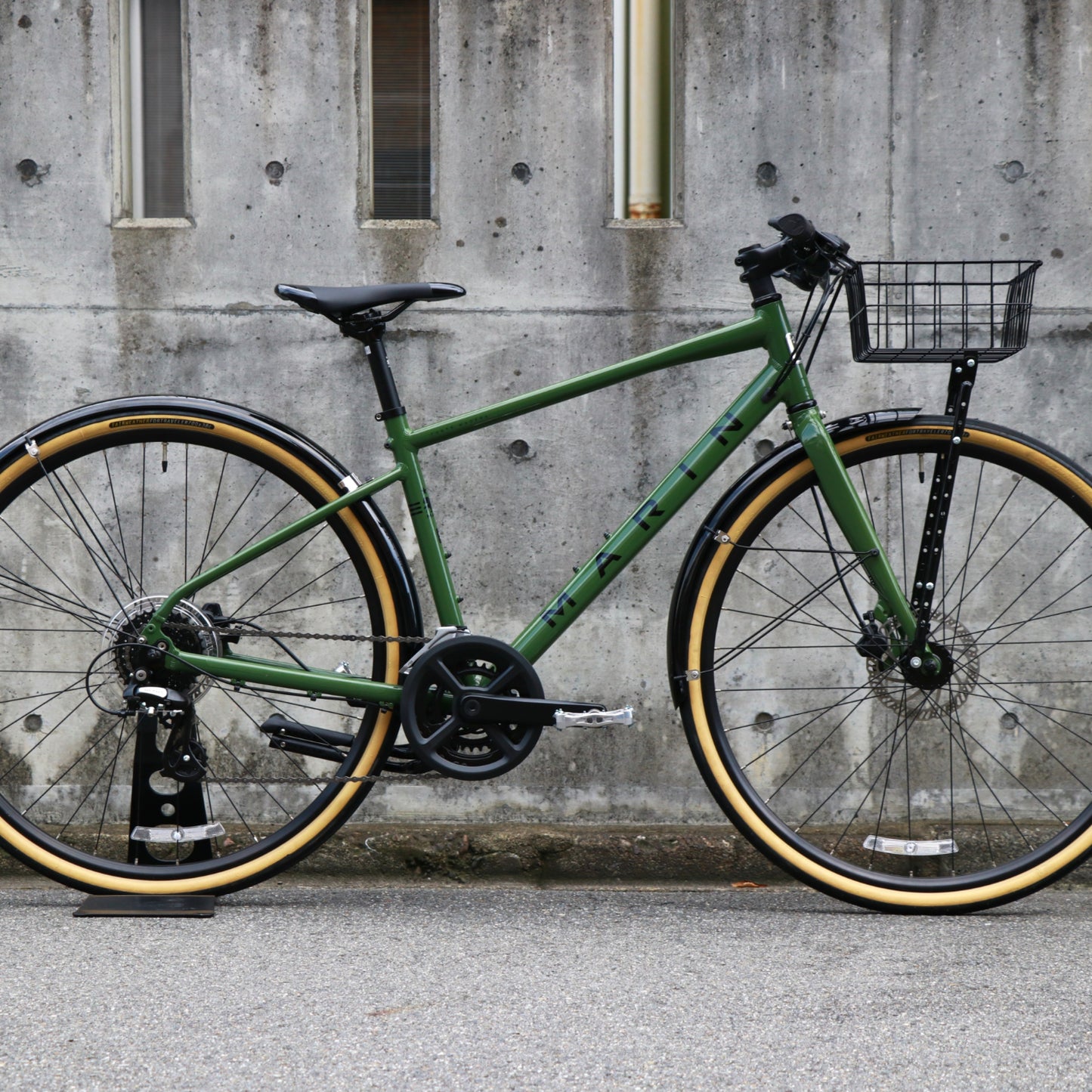 【アウトレット】CORTE MADERA DISC AF SE “everyday”カスタム MARIN クロスバイク コルトマデラ ディスク グラベルクロス アウトレット自転車 通勤自転車 WALD バスケット MKS ペダル