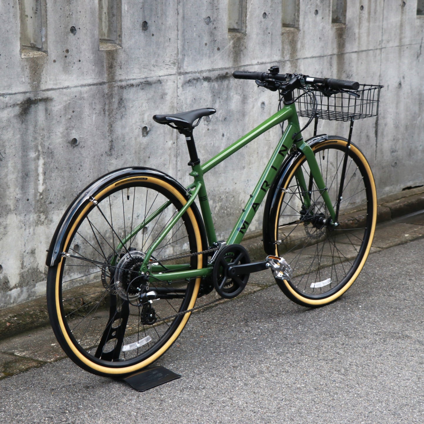 【アウトレット】CORTE MADERA DISC AF SE “everyday”カスタム MARIN クロスバイク コルトマデラ ディスク グラベルクロス アウトレット自転車 通勤自転車 WALD バスケット MKS ペダル