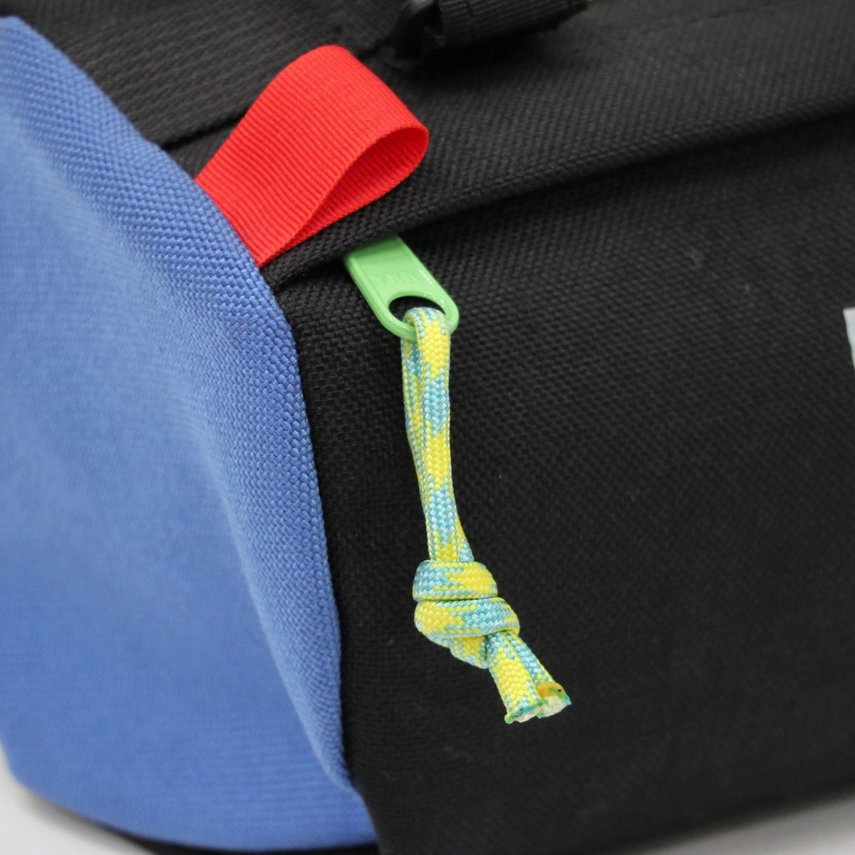 【アウトレット】handlebar pouch（Black / Ice Blue）