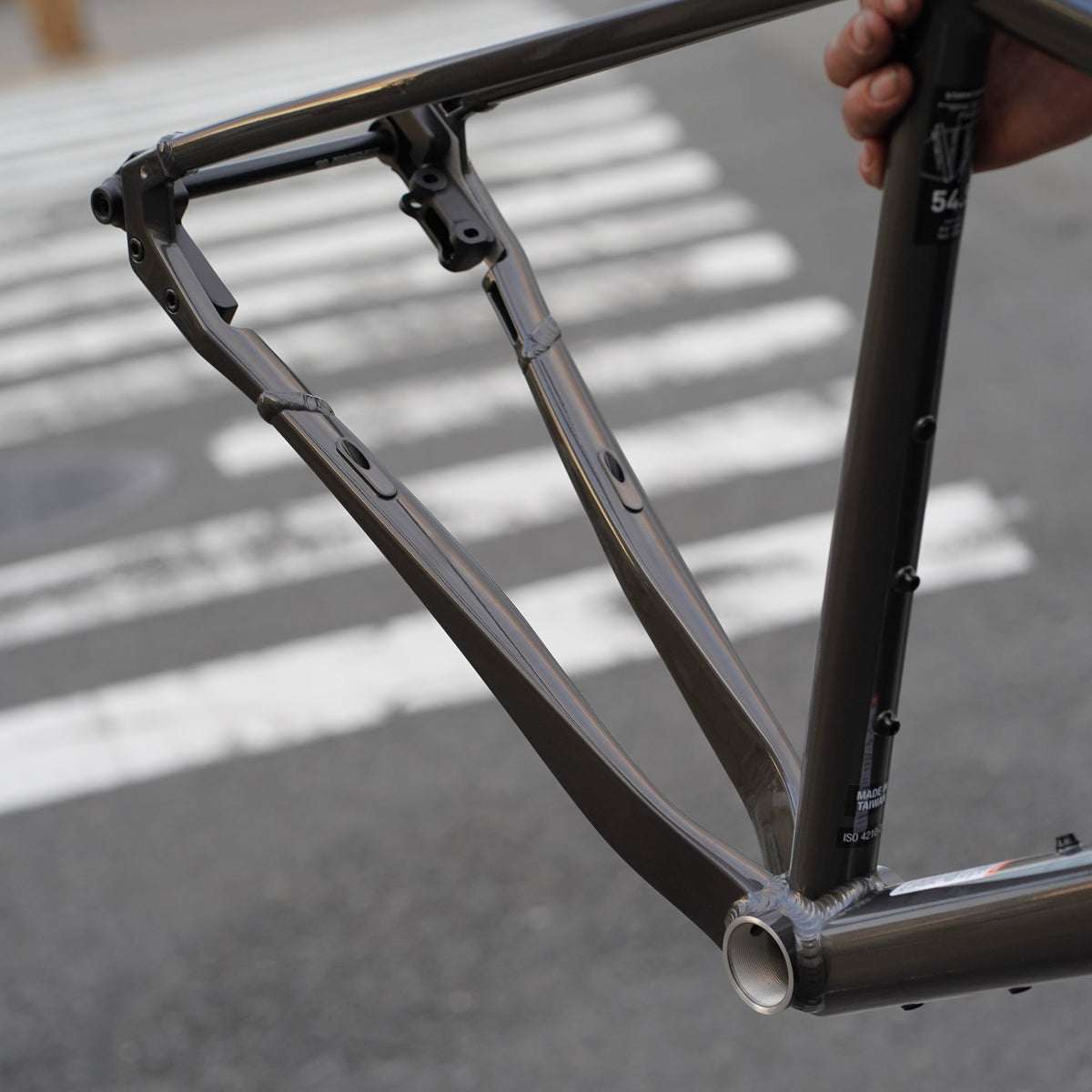 STORMCHASER（Frame Fork）