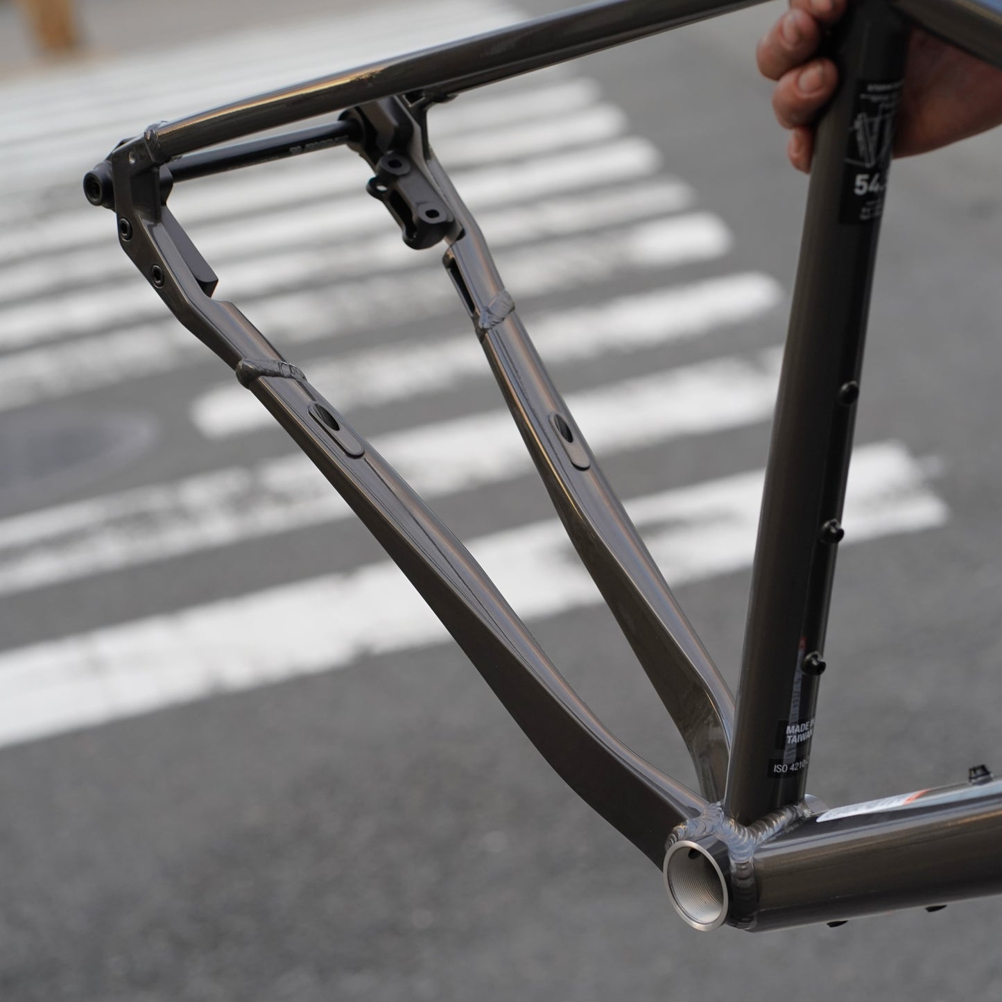 STORMCHASER（Frame Fork） Salsa シングルスピードグラベル グラベルフレームセット Warbird アルミグラベルバイク グラベルレース オルタネータードロップアウト